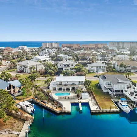 Destin Beach House - Happy Harbor House By Panhandle Getaways